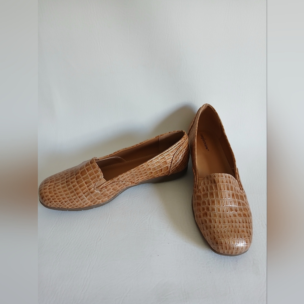 Comfortview Tan Crocodile Pattern Loafers Round Toe Sz10.5M